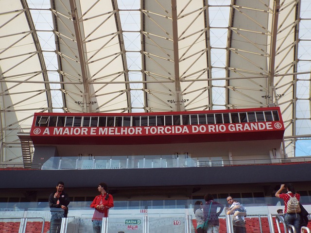 来中国游泳 来中国游泳